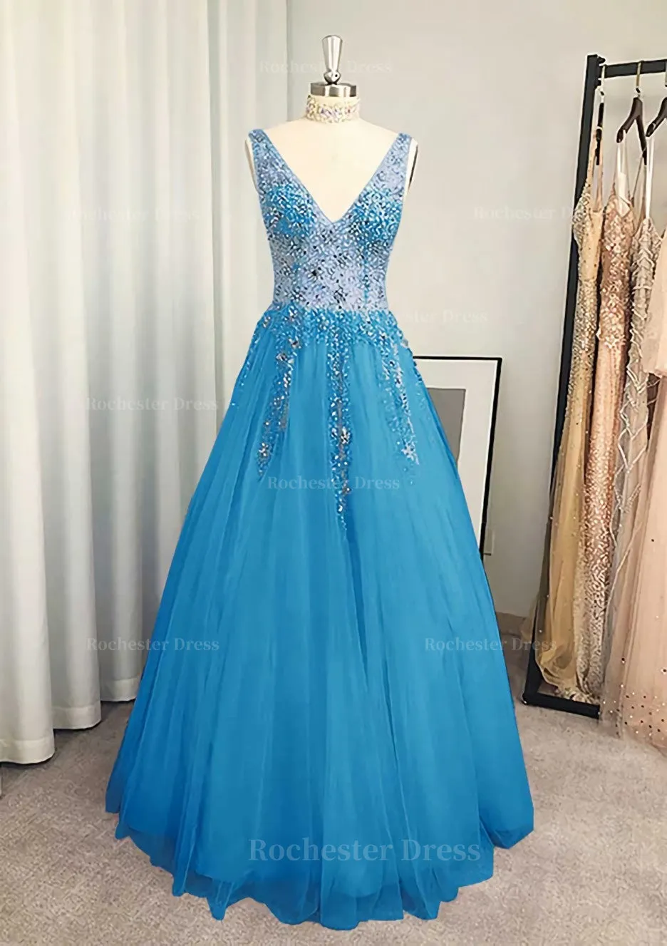 A-line/Princess V Neck Long/Floor-Length Tulle Prom Dress With Beading Sequins