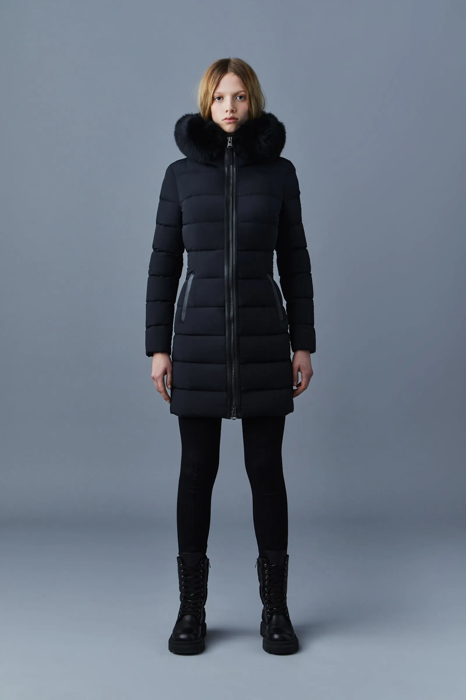 CALLA Agile-360 stretch light down coat with blue fox fur collar Black