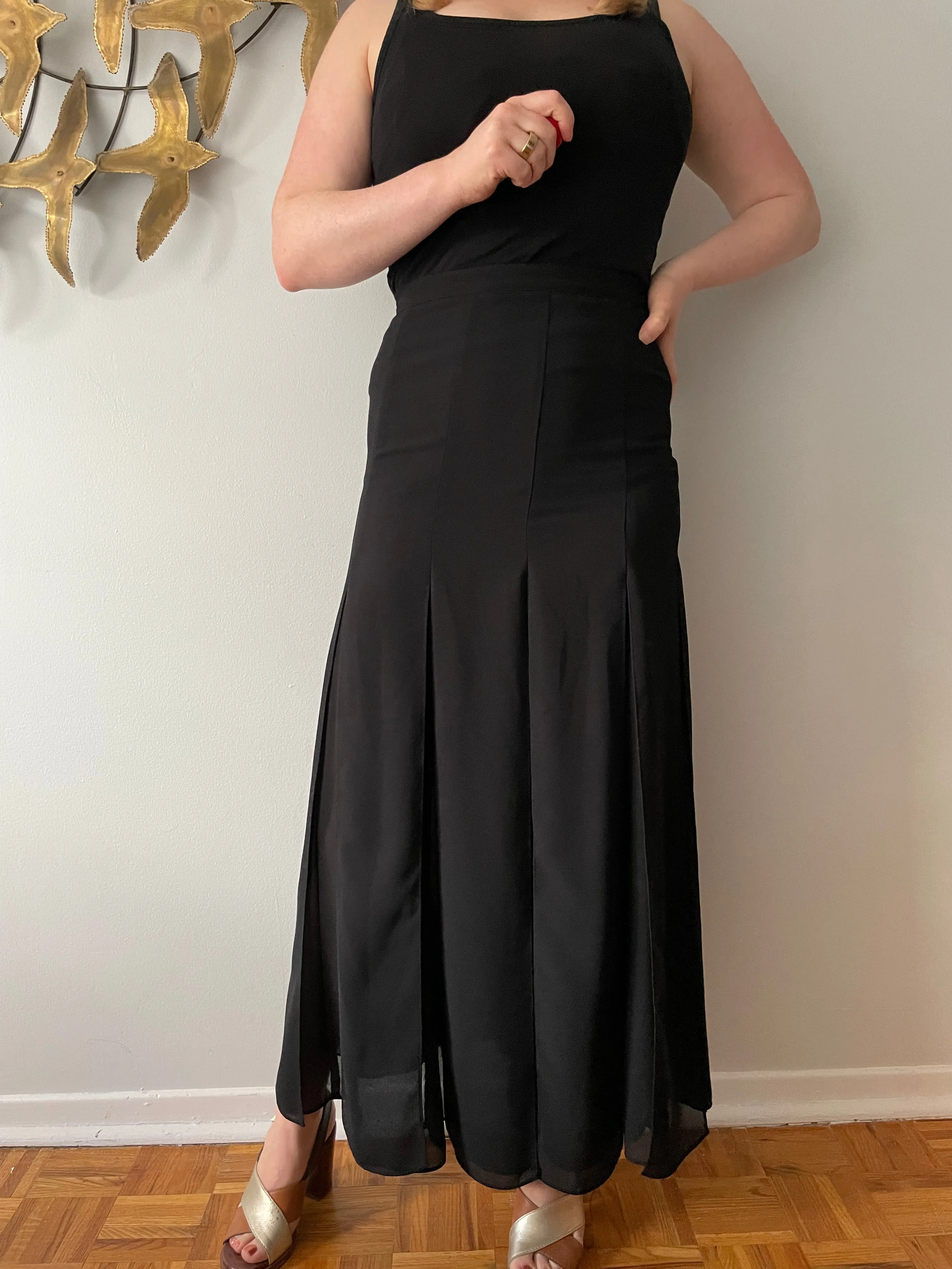 Cartise International Black Maxi Pleated Skirt - Size 4