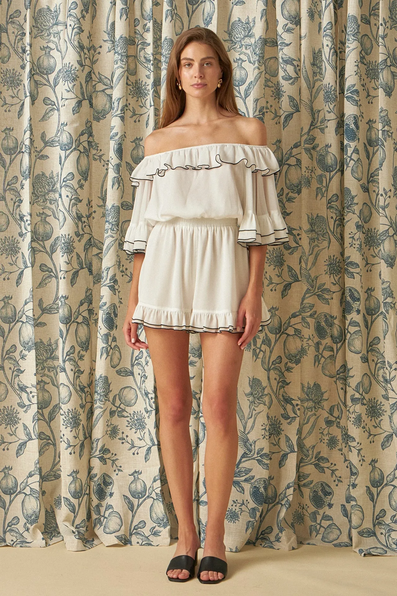 Endless Rose - Off-The-Shoulder Ruffled Romper