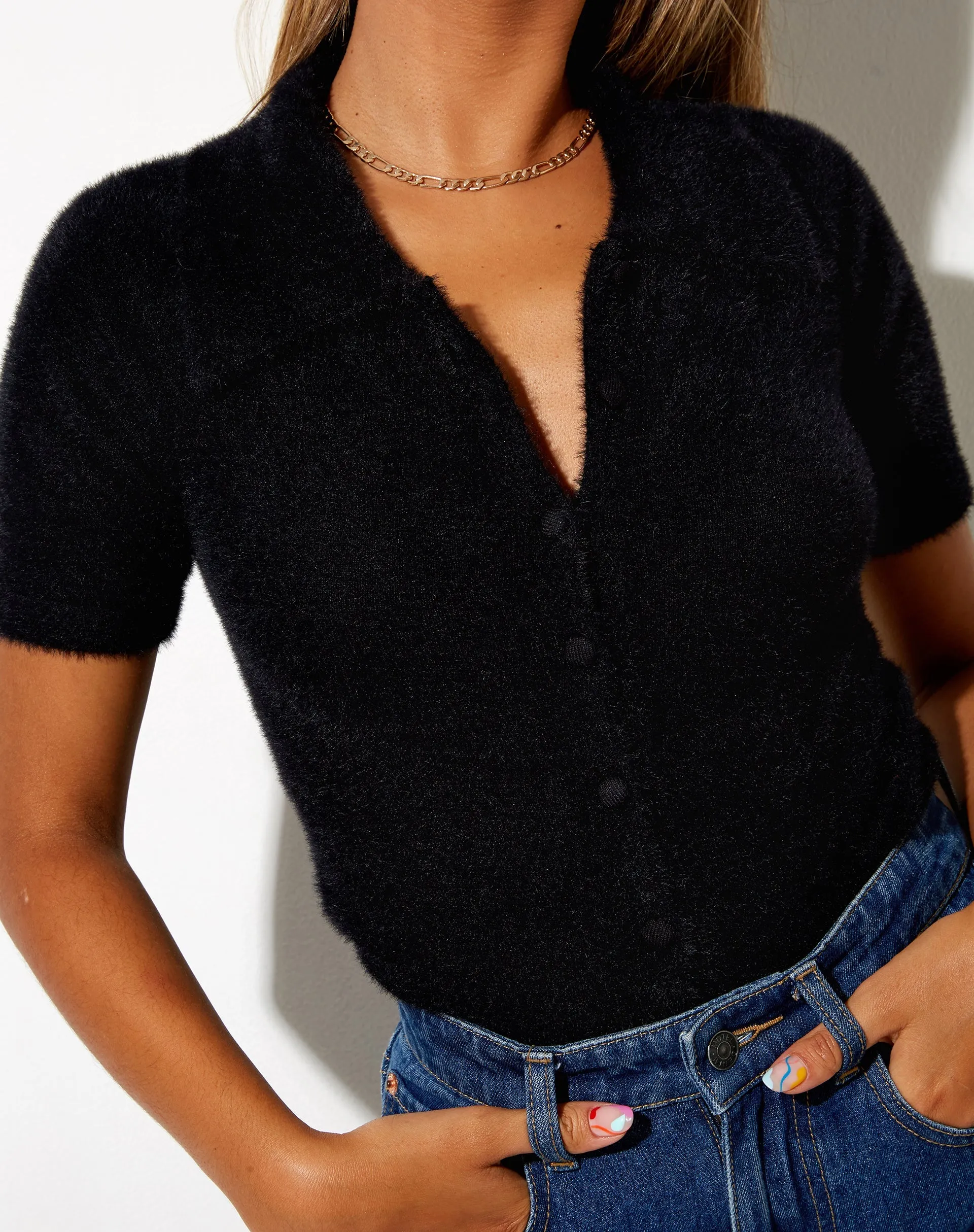 Pevita Crop Top in Fluffy Knit Black