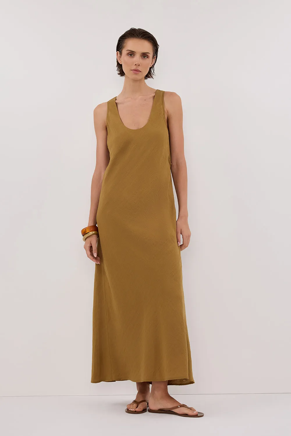 SHILOH FERN SCOOP NECK MIDI DRESS